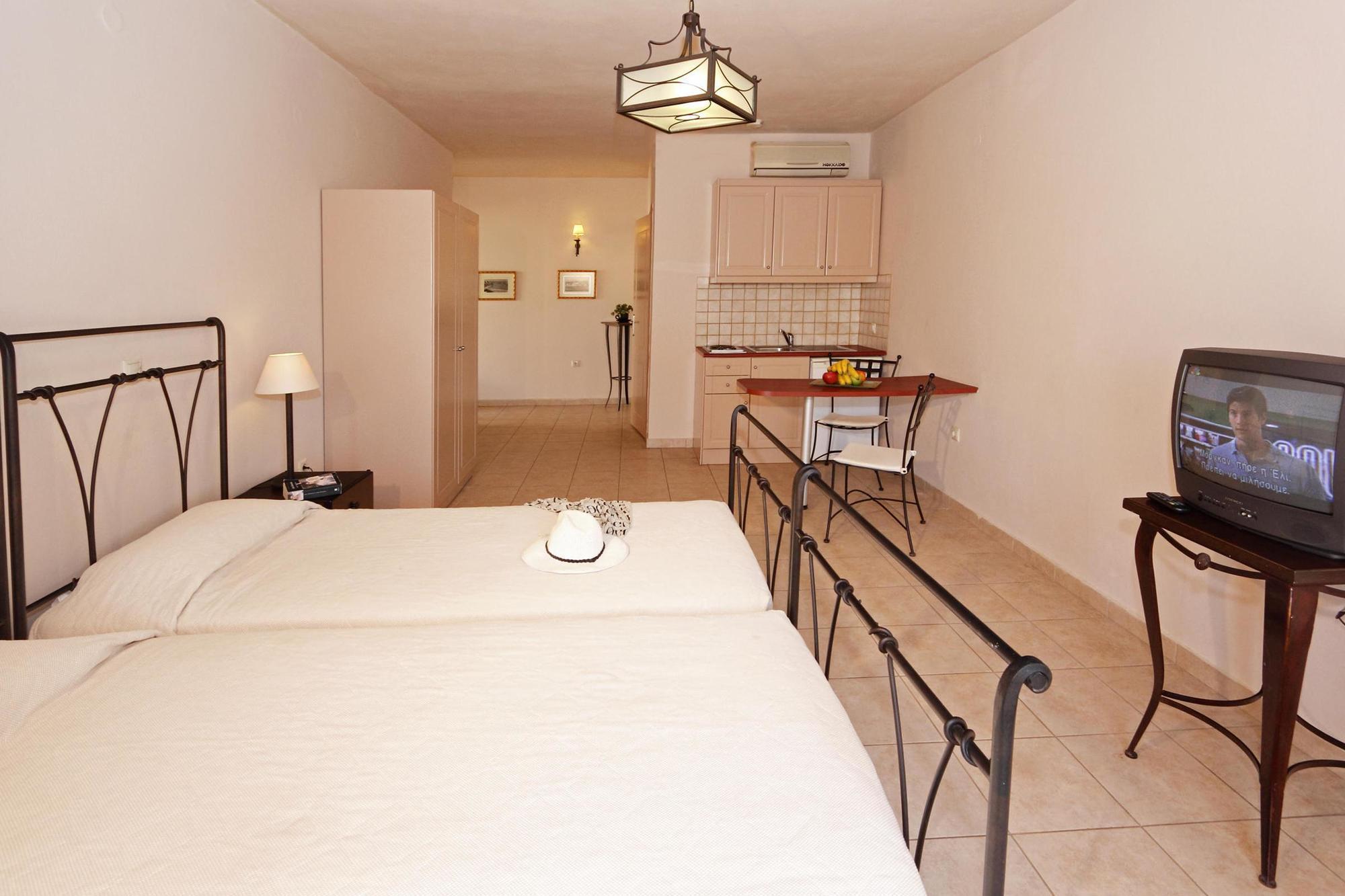 Lambrinos Suites Platanés Exteriér fotografie